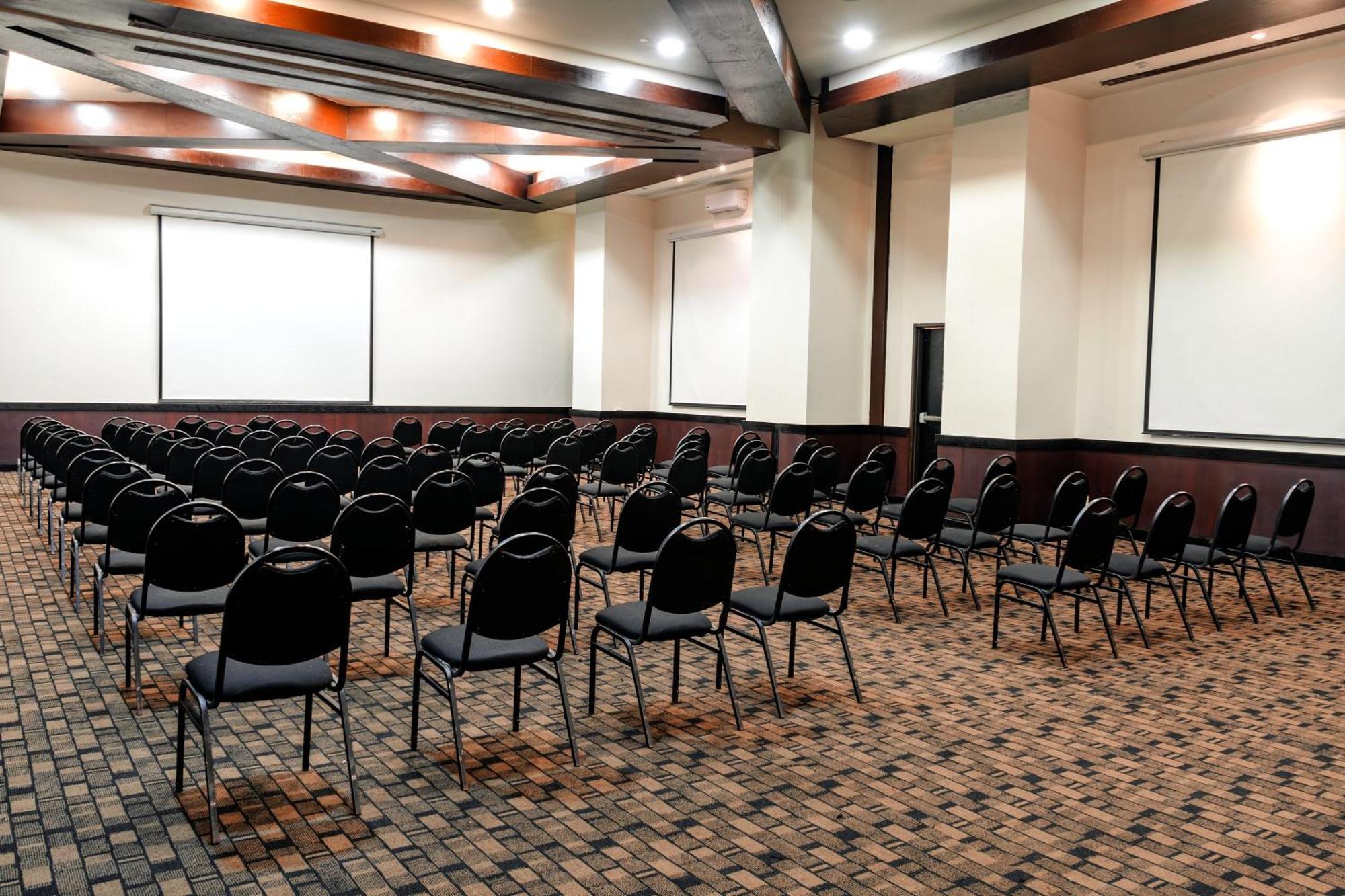 Fiesta Inn Tepic Exterior foto